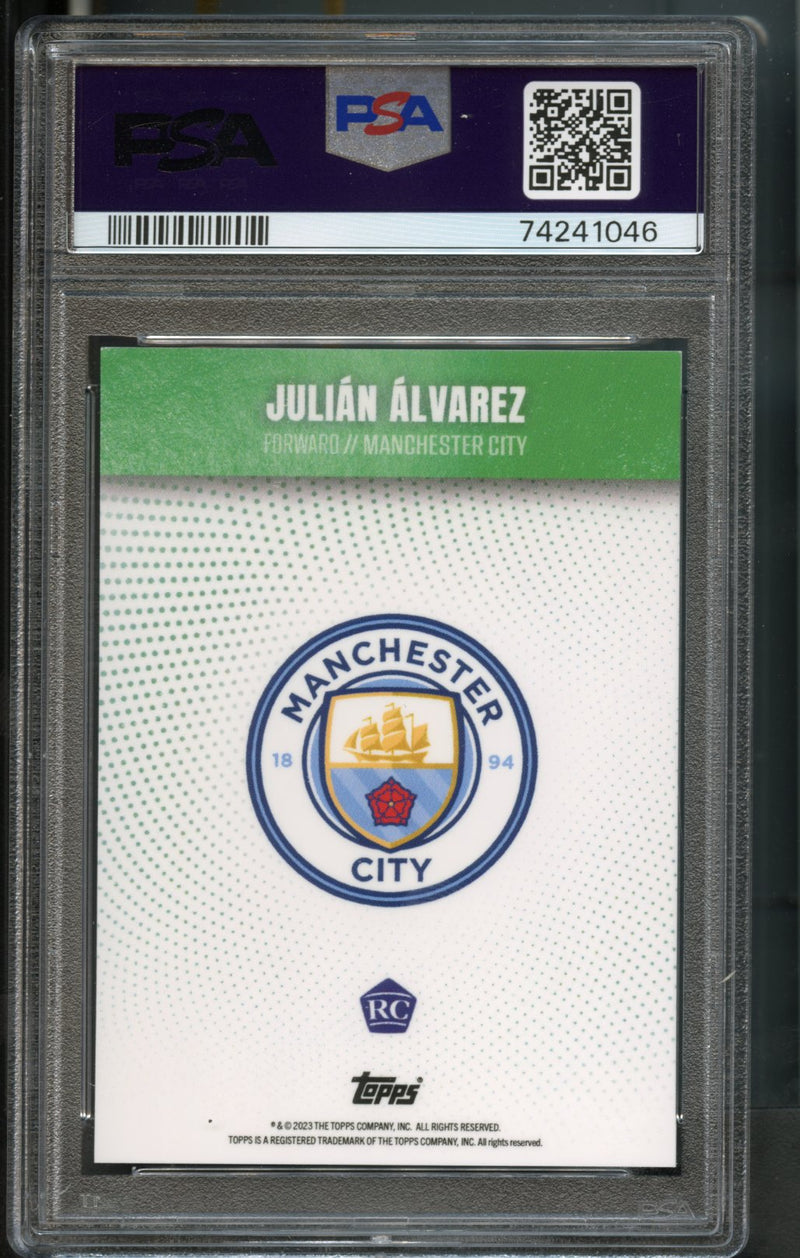 Julian Alvarez 25/75 PSA 8 [2022-23 Topps Manchester City Team Set]