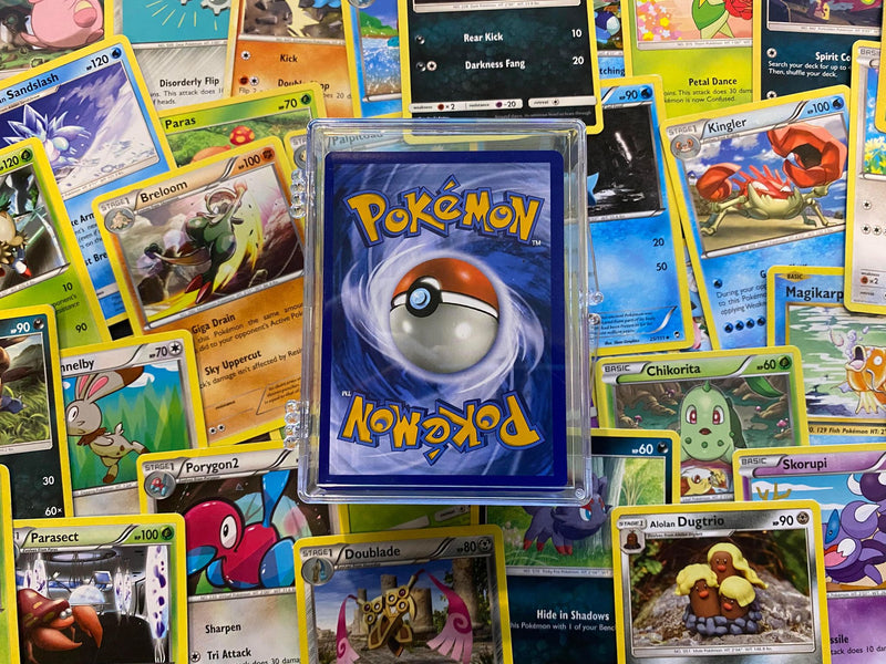 100 random Pokémon Cards (No energy / trainer cards)